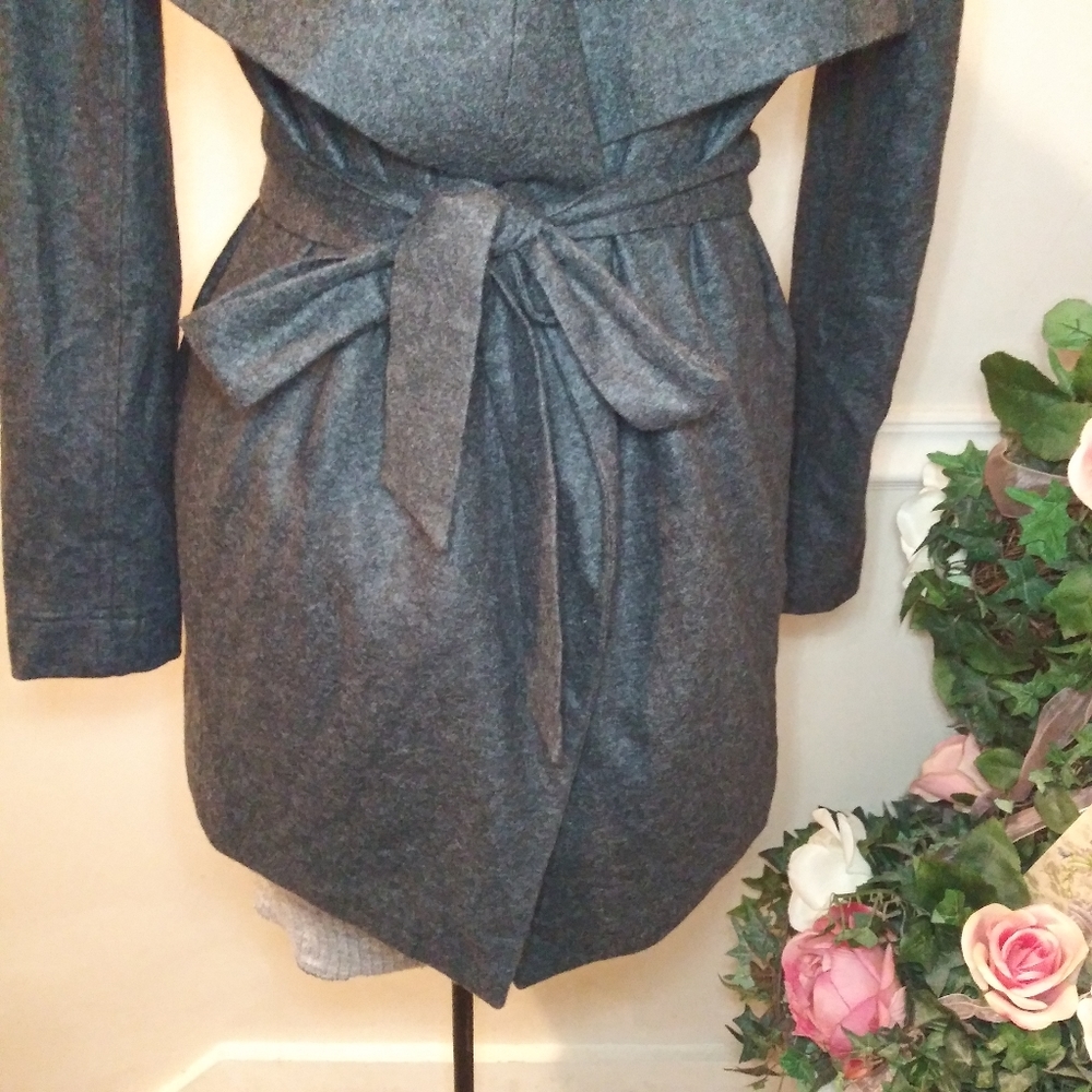 ROYL Designer Luxury Loungewear Charcoal Gray, 100% Italian Cashmere Wrap Jacket - Picture 4 of 13